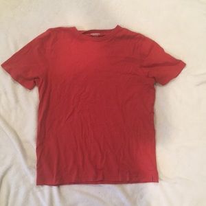 red kirkland cotton t shirt ✨